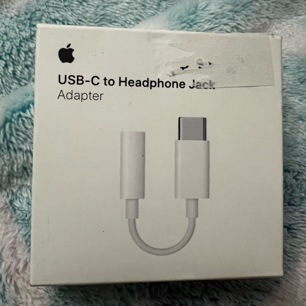 Apple USB-C headphone jack